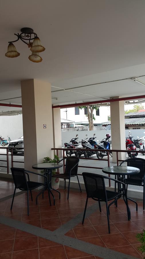 Aspen Residence Chonburi Exterior photo